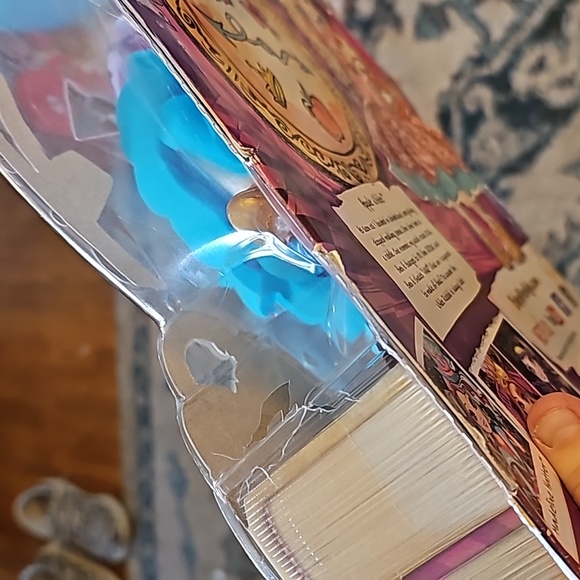 Ever After High Apple White 2014 NIB - Picture 6 of 6